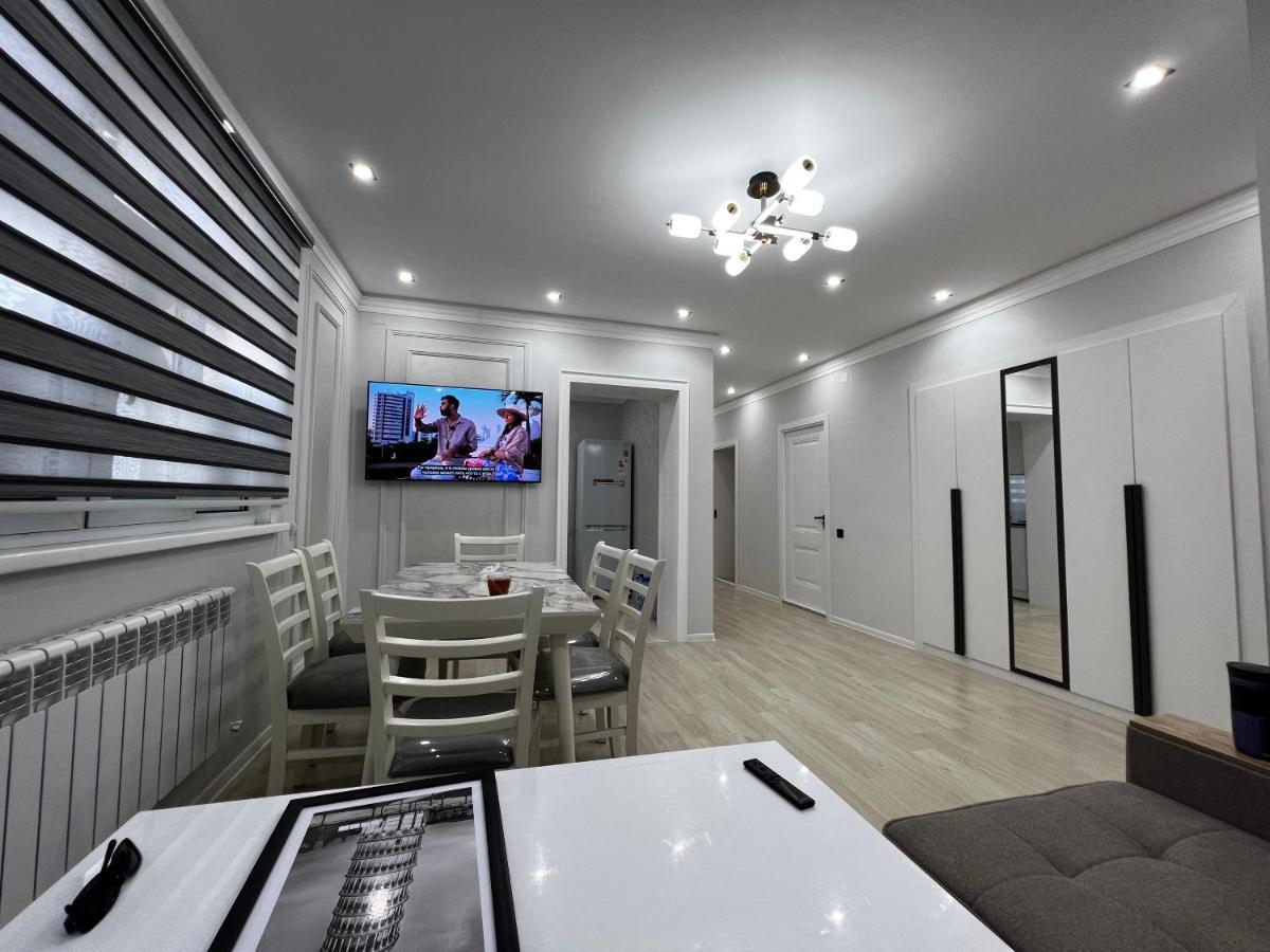 Entire Apartment In Central Nukus Exterior foto