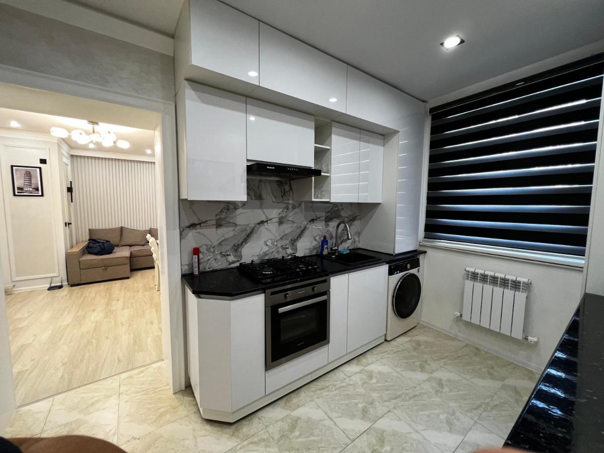 Entire Apartment In Central Nukus Exterior foto